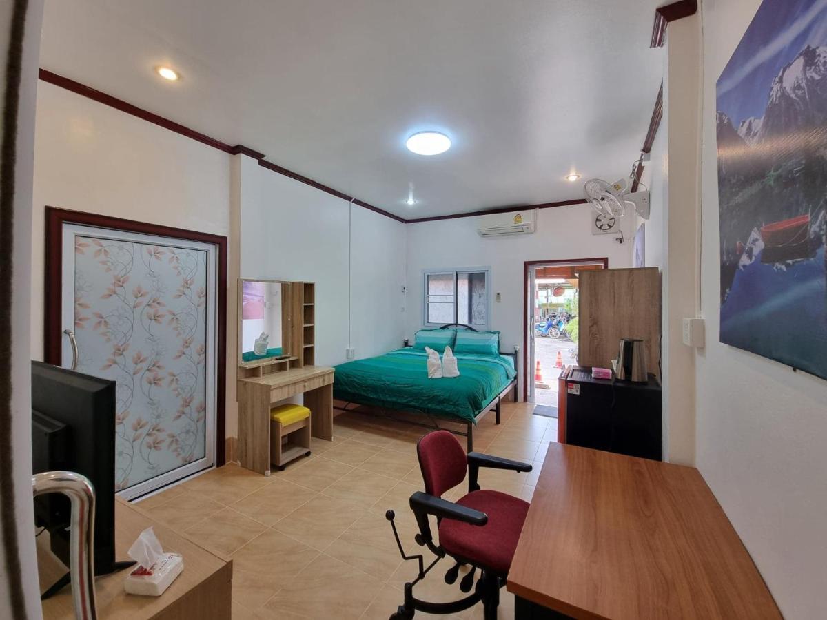 Baan Sabaijai Resort That Phanom Eksteriør bilde