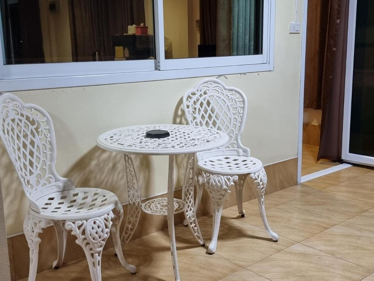Baan Sabaijai Resort That Phanom Eksteriør bilde