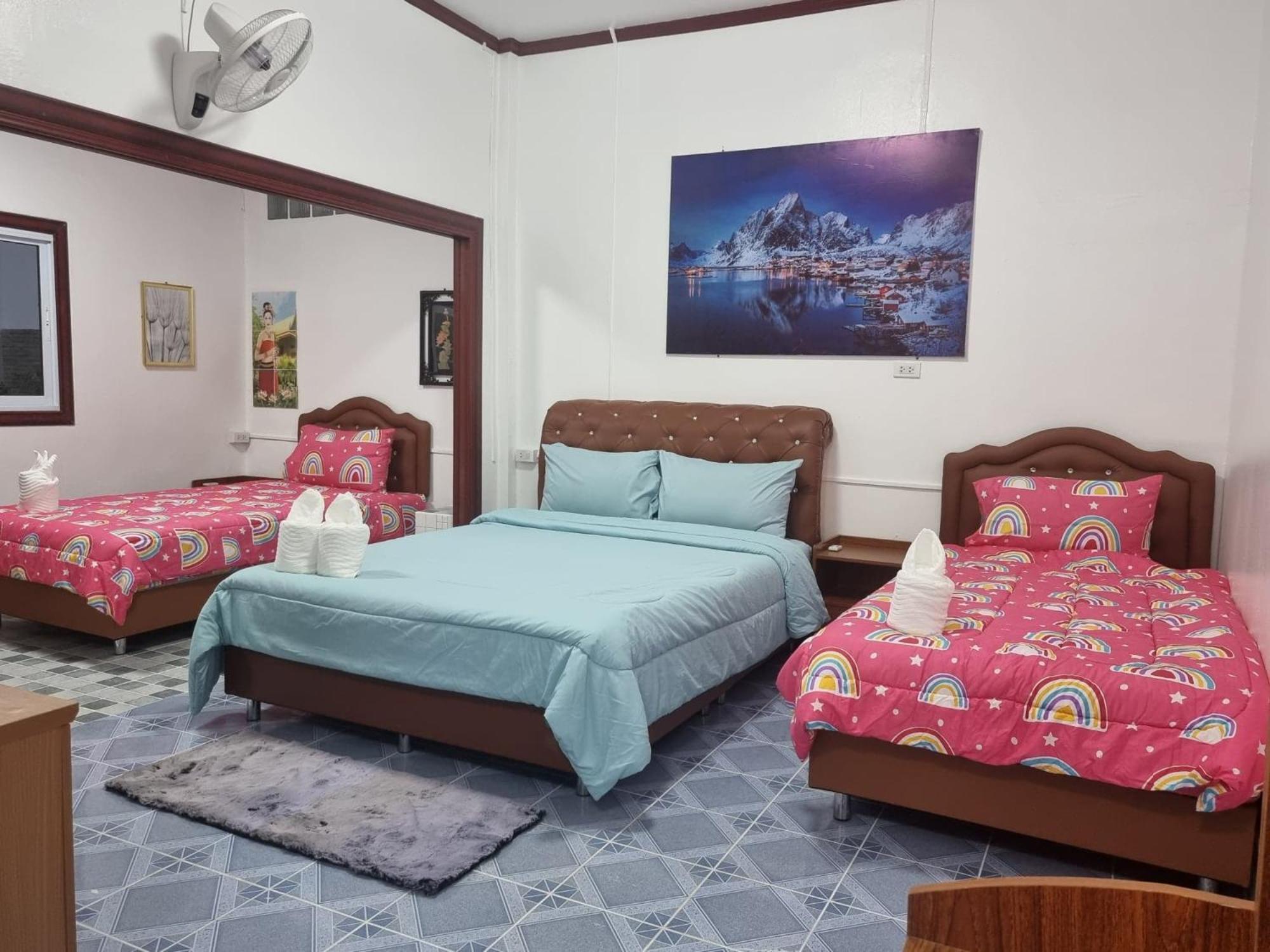 Baan Sabaijai Resort That Phanom Rom bilde