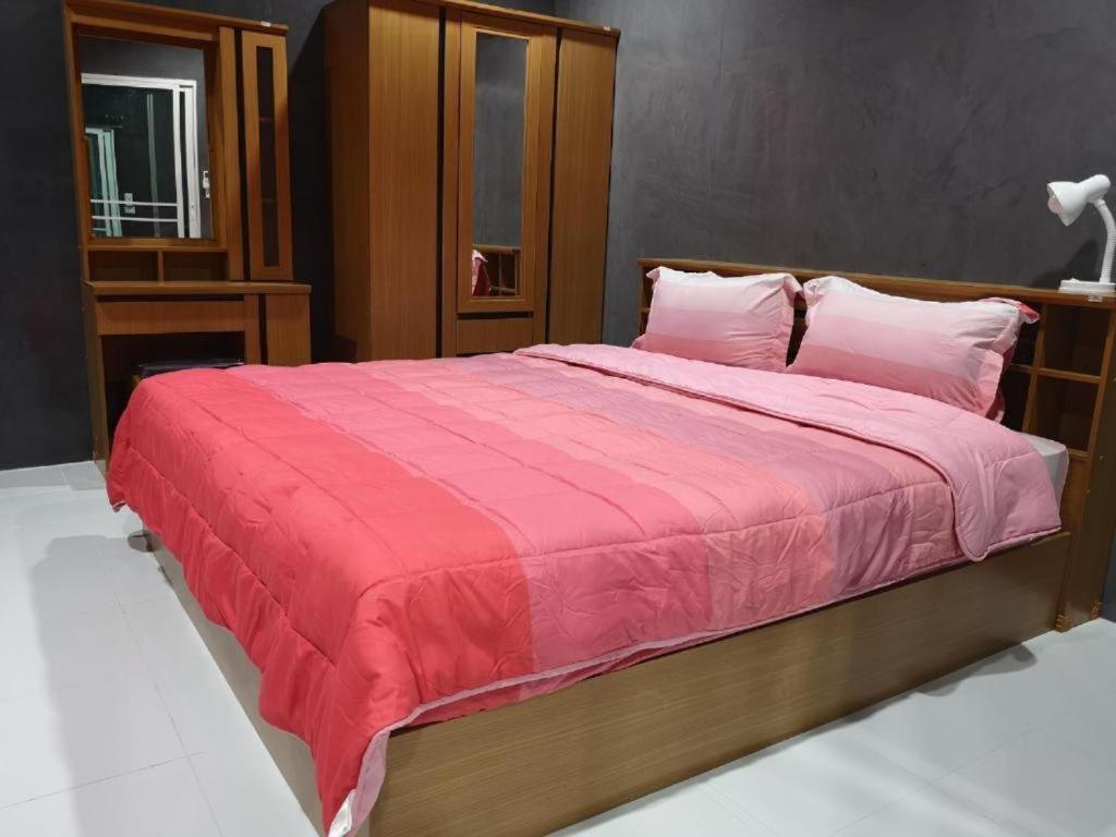 Baan Sabaijai Resort That Phanom Eksteriør bilde