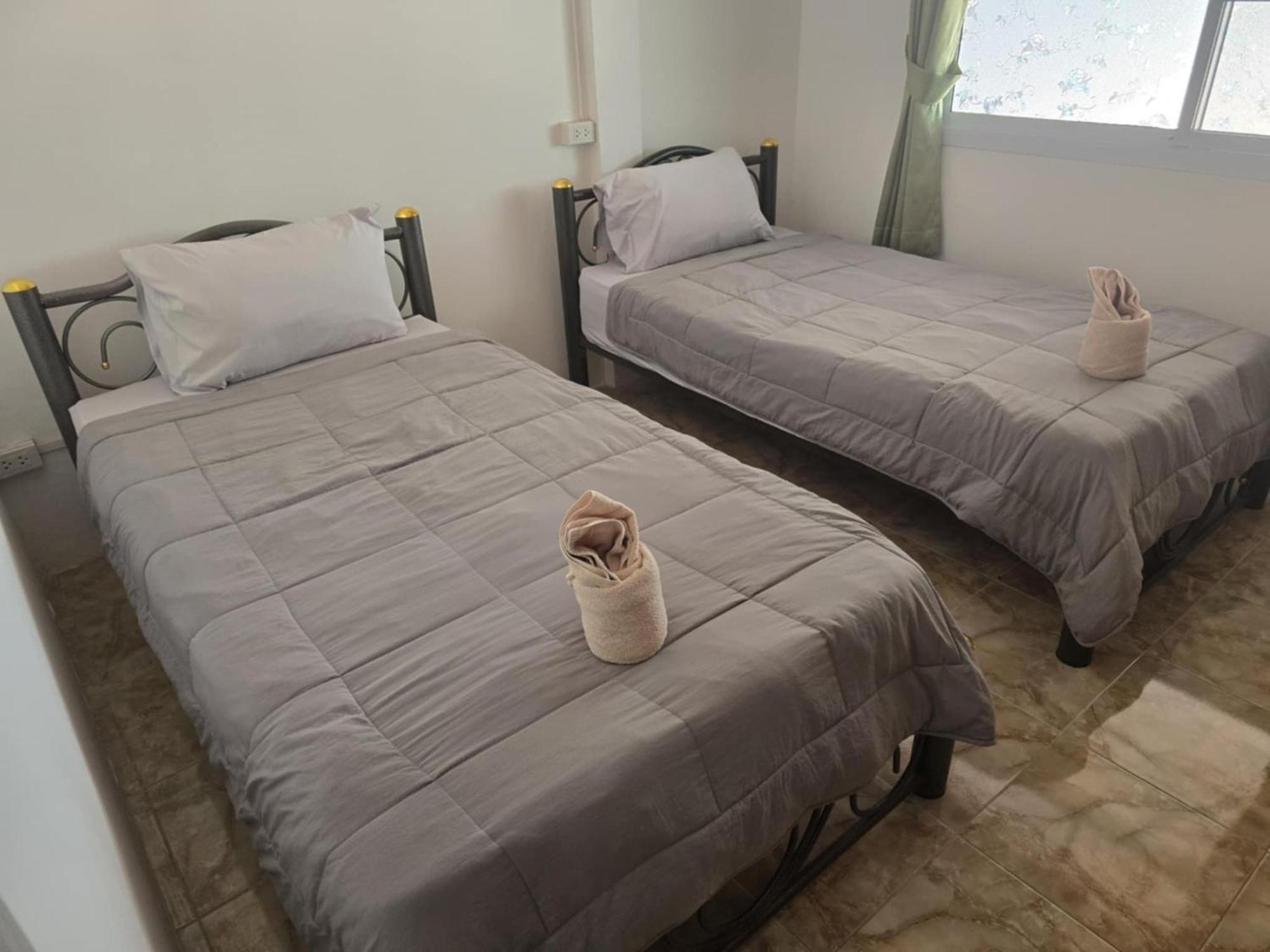 Baan Sabaijai Resort That Phanom Rom bilde